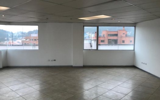 Importante oficina en venta en 6to piso en EDIFICIO WORK CENTER